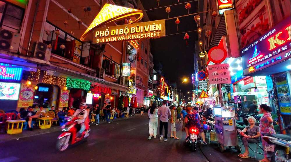 Explore Saigon - Image 2