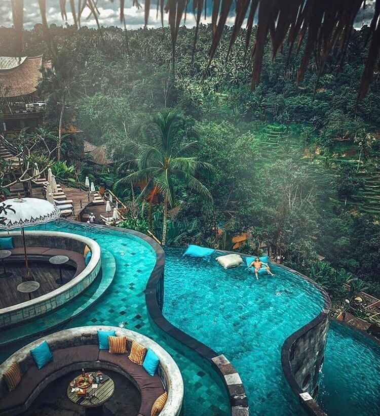 Cretya Infinity Pool
