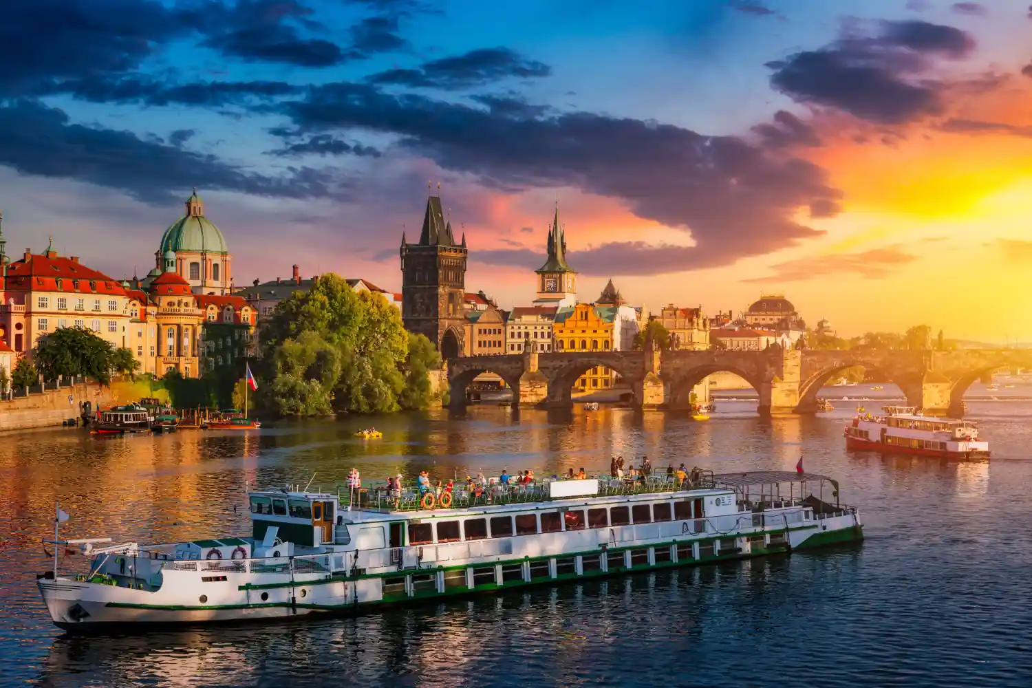 Prague Cruise Tour - Image 1