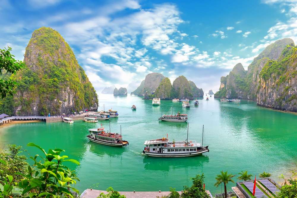 Ha Long Bay Cruise - Image 2