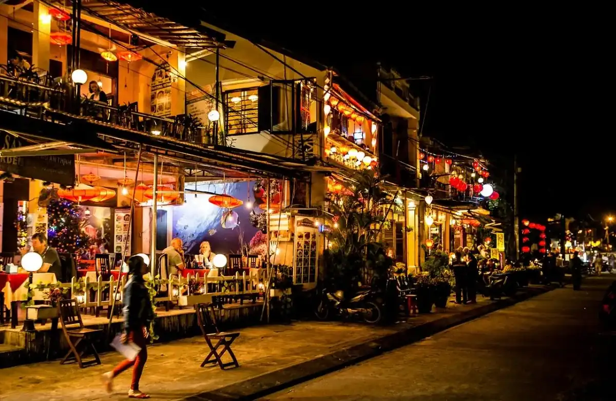 Hoi An Evening Walking Tour - Image 3